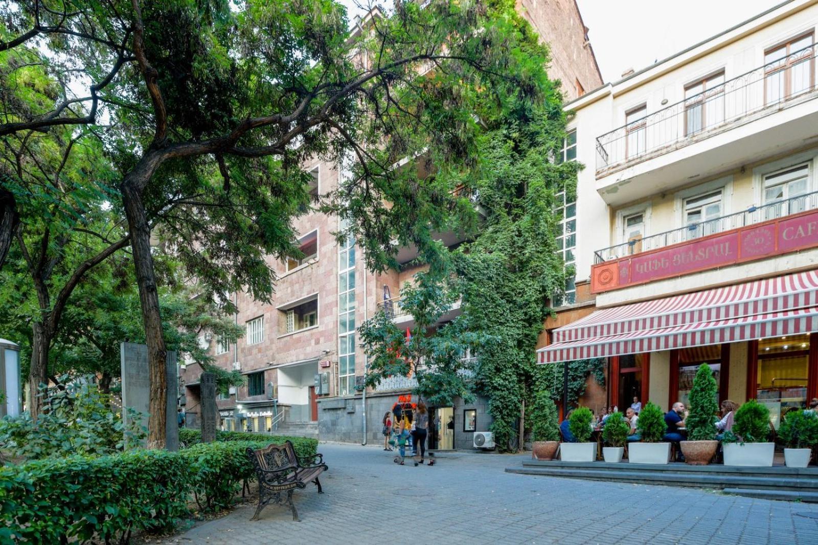 Stay Inn-Apartments On Abovyan 32 Γιερεβάν Εξωτερικό φωτογραφία