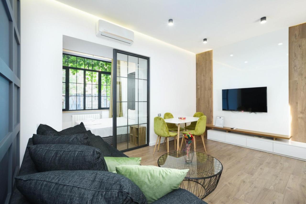 Stay Inn-Apartments On Abovyan 32 Γιερεβάν Εξωτερικό φωτογραφία